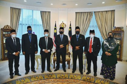 07122021-7 kunjung hormat