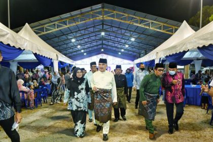 TYT Melaka meninggalkan Majlis Rumah Terbuka DUN Pantai Kundor