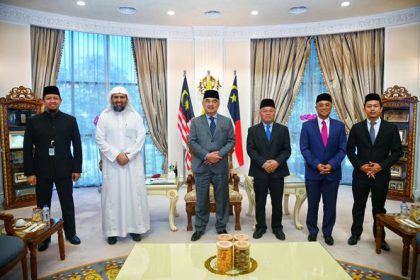 284346257_397551032385229_8564461574766289026_n Gambar kenangan bersama Kedutaan Di-Raja Arab Saudi