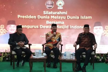 284557840_404285515045114_3526781798536097979_n Temu bual bersama Tun Seri Setia