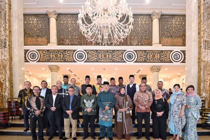 Kunjungan Hormat YB. Bapak Hamka Hendra Noer, Gubernur Gorontalo, Indonesia di Istana Melaka, Bukit Beruang, Melaka