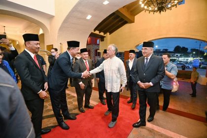 Keberangkatan tiba KDYMM Seri Paduka Baginda Yang di-Pertuan Agong