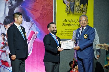 7-23 Rasmi penutup karate