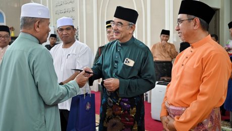 Solat Jumaat di Masjid Ar Rahman, Parit Melana, Melaka.
