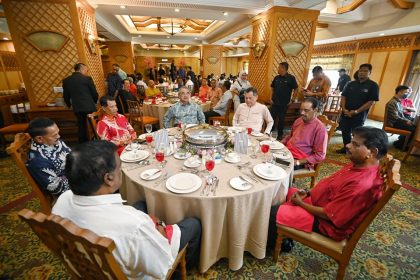 11-17 Majlis Sambutan Deepavali 2023 Majlis Olimpik Malaysia
