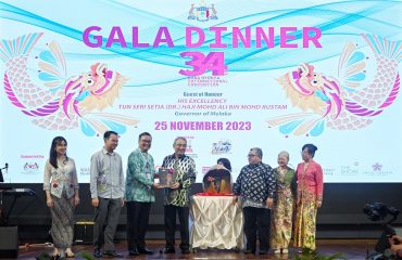 Majlis Makan Malam Gala Sempena Konvensyen Antarabangsa Baba Nyonya Ke-34