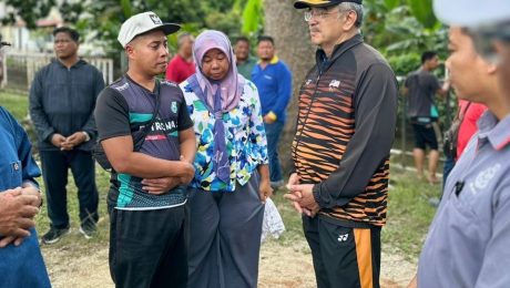 Menyantuni keluarga Muhammad Danish