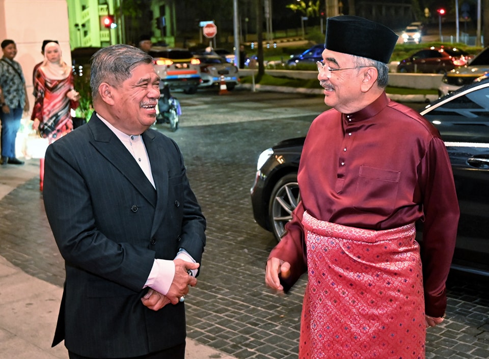 Majlis Perkahwinan anak perempuan kepada YBhg. Datuk Seri Abdul Aziz Bin Shahar 3