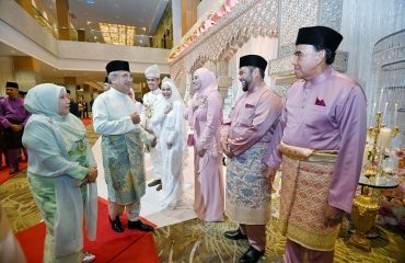 Majlis Resepsi Perkahwinan anak kepada TYT Tun Datuk Seri Panglima (Dr.) Haji Juhar Bin Datuk Haji Mahiruddin