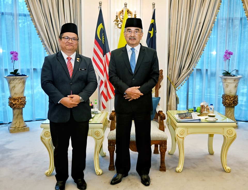 Kunjungan Hormat daripada Puan Erne binti Hamsah dan YBrs. Tuan Ir. Mohamad Salzeli Bin Moktar 2