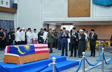 Penghormatan terakhir kepada Allahyarham YABhg. Tun Pehin Sri Haji Abdul Taib Mahmud