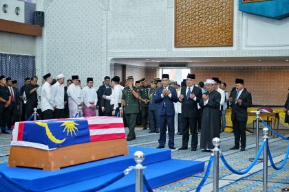 Penghormatan terakhir kepada Allahyarham YABhg. Tun Pehin Sri Haji Abdul Taib Mahmud