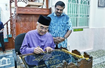 Solat Jumaat di Masjid Al-Qaniteen, Tanjung Rimau, Alor Gajah