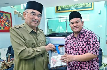 Menziarahi YB. Datuk Rais bin Datuk Wira Yasin