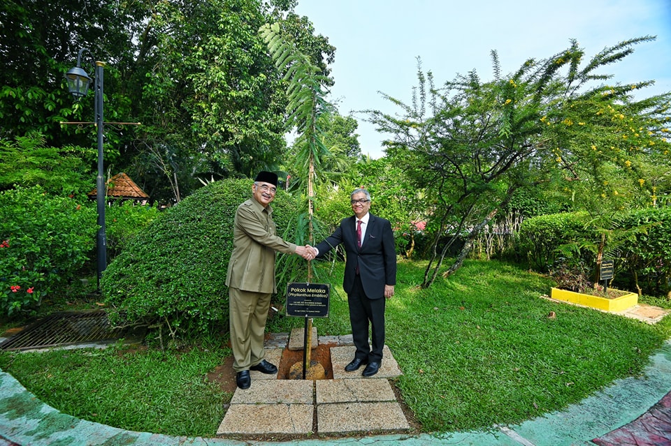 Kunjungan Hormat daripada TYT Mr. Md. Shameem Ahsan 2
