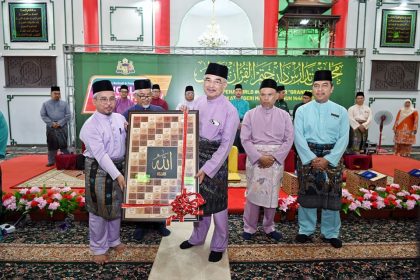 Majlis Tadarus dan Khatam Al-Quran Perdana Sempena World #QuranHour ''GrandReset'' Peringkat Negeri Melaka Tahun 1445H/2024M
