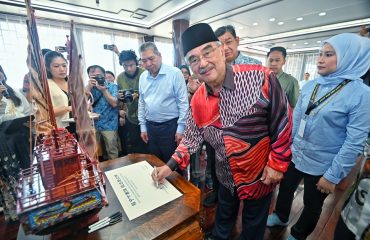 Lawatan Kerajaan Negeri Melaka ke Kapal Layar Fu Ning