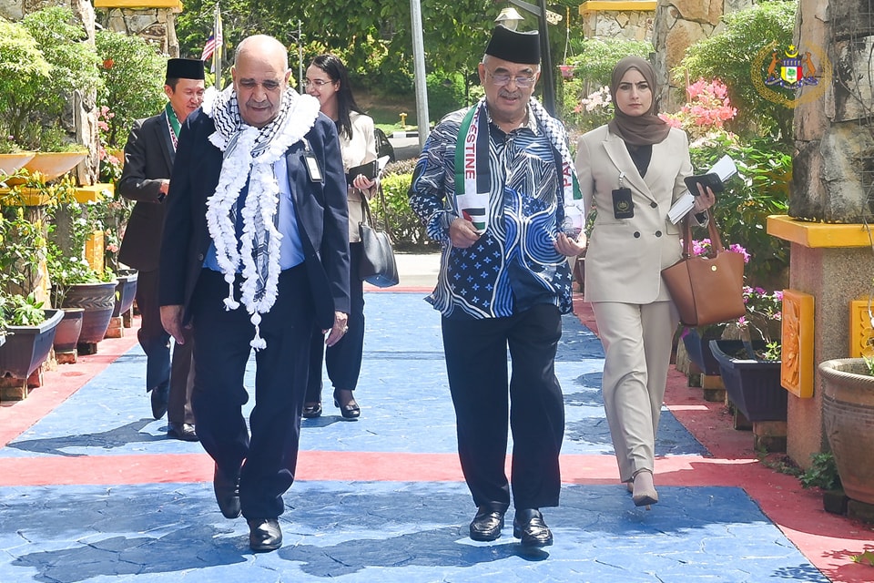 DUTA BESAR PALESTIN KUNJUNG HORMAT TYT TUN SERI SETIA 4