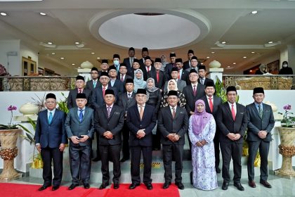 Majlis Penyerahan Zakat Perniagaan