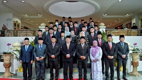 Majlis Penyerahan Zakat Perniagaan