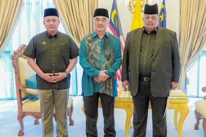 2-1 Taklimat mingguan penerangan dan perkembangan semasa