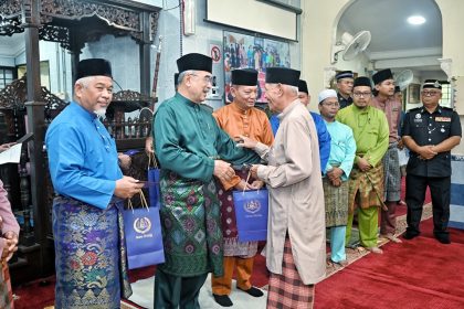 Solat Jumaat di Masjid Al-Muhsinin, Melekek Luar, Alor Gajah