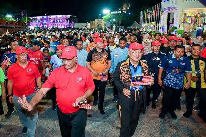 Program Joging Merdeka Sempena Sambutan Hari Kemerdekaan Ke-67 Bersama TYT Tun Seri Setia Dr. Haji Mohd Ali Bin Mohd Rustam di Banda Hilir, Melaka 1