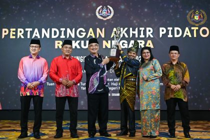 Pertandingan Akhir Pidato Rukun Negara Peringkat Kebangsaan Piala Pusingan Tuan Yang Terutama Yang di-Pertua Negeri Melaka 4 Pertandingan Akhir Pidato Rukun Negara Peringkat Kebangsaan Piala Pusingan Tuan Yang Terutama Yang di-Pertua Negeri Melaka 4