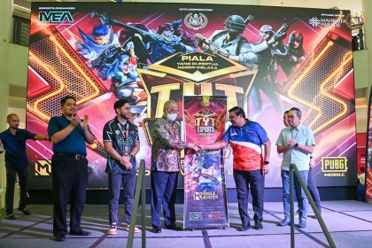 11-30 Menyempurnakan perasmian e-Sport Piala Yang di-Pertua Negeri Melaka 2024 (TYT e-Sport)