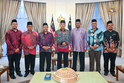 TYT TUN SERI SETIA TERIMA KUNJUNGAN NAIB CANSELOR UNIMEL