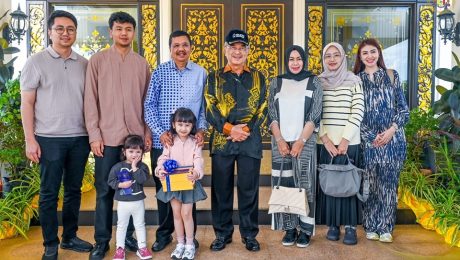 Kunjungan daripada YBhg. Dr. Ir. H. Tengku Erry Nuradi