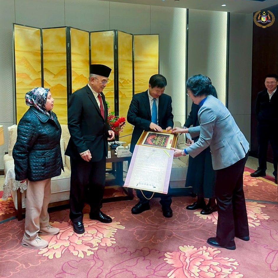 Perjumpaan bersama His Excellency Mr. Liu Xiaoming, Governor Hainan Province di Haikou, China 3