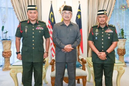 unjungan Hormat Perpisahan dari YBhg. Mejar Jeneral Dato’ Khairul Azmizal bin Ahmad Natal
