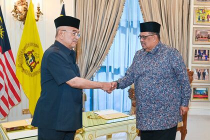 3-11 Taklimat mingguan penerangan dan perkembangan semasa Kerajaan Negeri Melaka