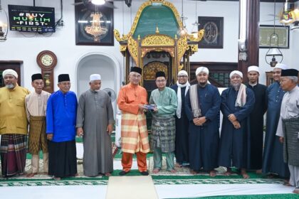 Solat Isyak dan Terawih di Masjid Kampung Hulu, Melaka