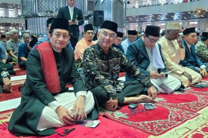 Solat Jumaat di Masjid Istiqlal, Jakarta, Indonesia