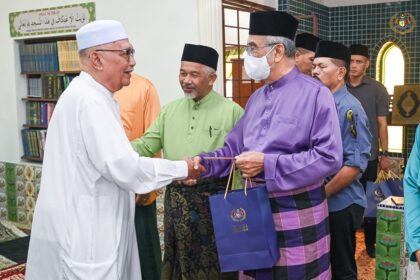 i Masjid Al Junid, Taman Kenangan Chinchin, Jasin, Melaka