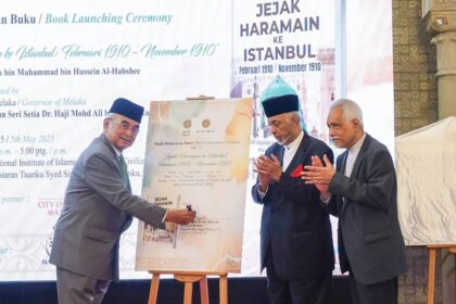 Majlis Pelancaran Buku Jejak Haramain Ke Istanbul Februari 1910 - November 1910 4