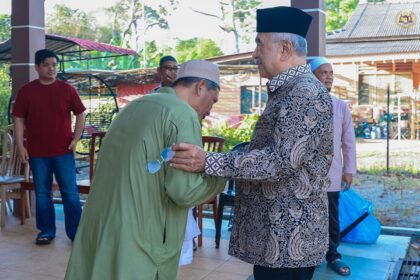 Penghormatan terakhir kepada Allahyarhamah Hajjah Azizah binti Jaim