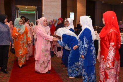 YABhg. Toh Puan Hadiri Seminar Wanita Anggun Anjuran NCWO Melaka