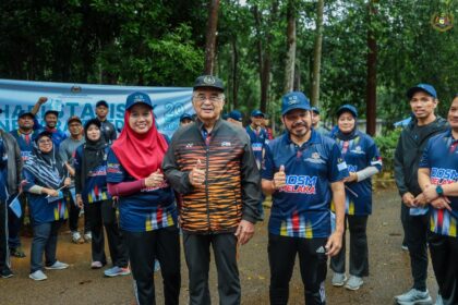Yang di-Pertua Negeri Melaka hadir ke Program FIT DOSM Zon Selatan dan Larian Santai sempena Kick-Off Hari Statistik Negara 2025 anjuran Jabatan Perangkaan Malaysia, Negeri Melaka