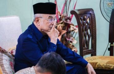 Yang di-Pertua Negeri Melaka dan YABhg. Toh Puan Datuk Wira (Dr.) Hajah Asmah binti Ab Rahman menziarahi dan memberi penghormatan terakhir kepada Allahyarham Haji Nordin bin Marman