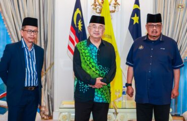 Yang di-Pertua Negeri Melaka hadir ke Mesyuarat Yayasan Tuan Terutama (TYT)