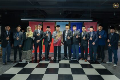 Yang di-Pertua Negeri Melaka mengadakan Lawatan ke Media Mulia Sdn. Bhd.