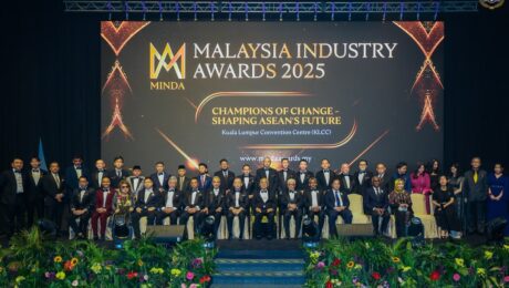 Yang di-Pertua Negeri Melaka hadir ke Majlis Malam Amal, Anugerah Industri Malaysia (MINDA) 2025