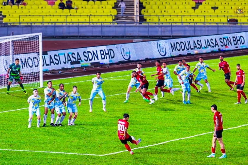 Yang di-Pertua Negeri Melaka hadir menyaksikan Perlawanan Liga Super