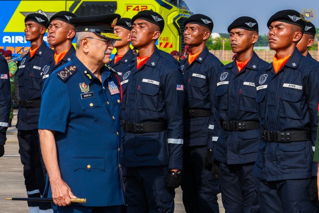 Majlis Perbarisan Tamat Latihan Asas Perkhidmatan Bomba dan Menyelamat Lapangan Terbang (AFRS) Siri 4/2025