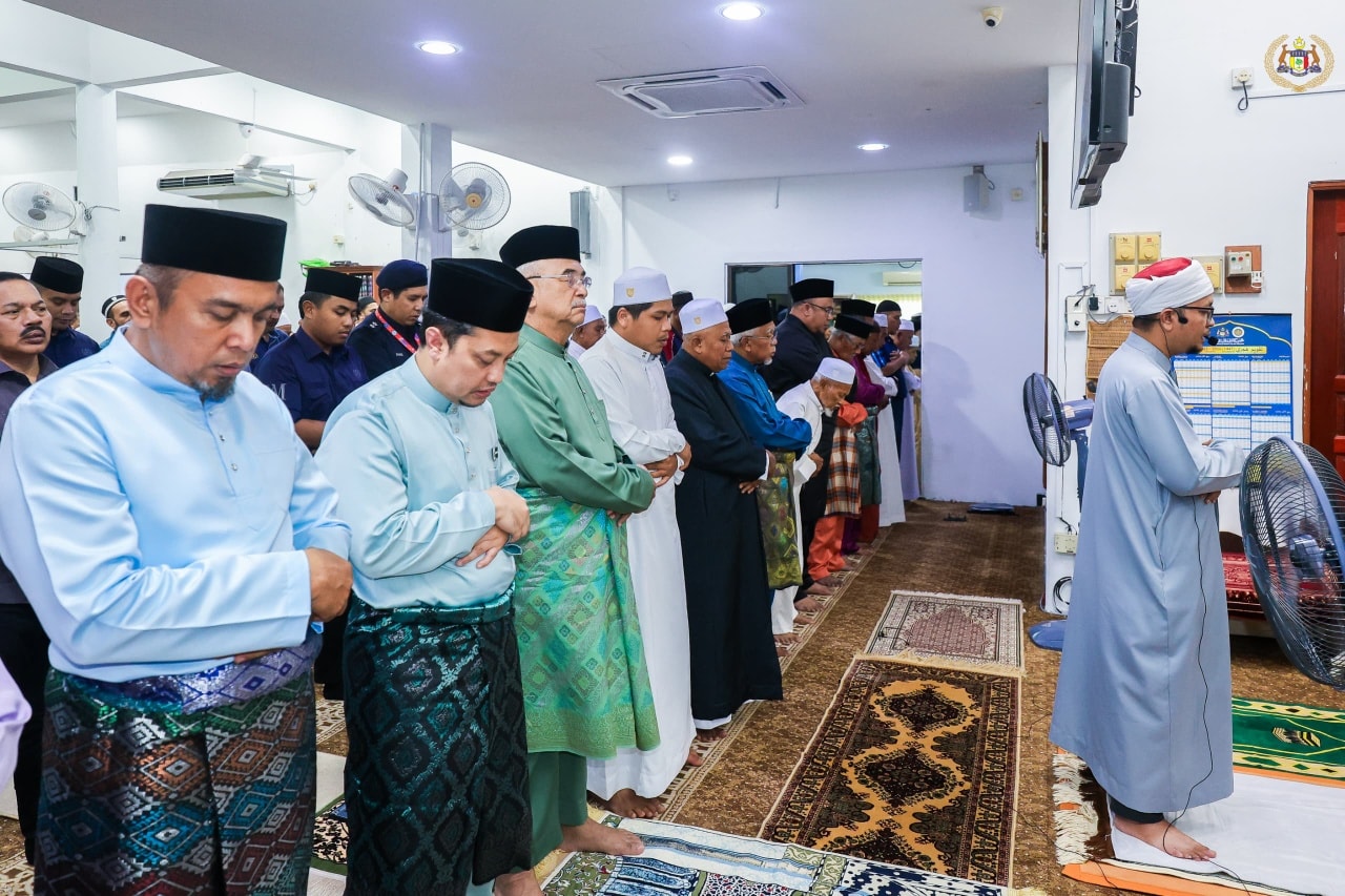 Solat Jumaat di Masjid Al Istiqlal, Jalan Chengal, Taman Merdeka