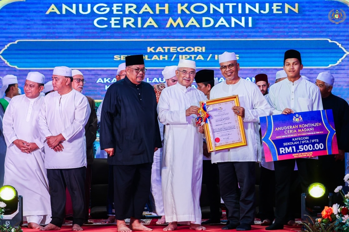 Yang di-Pertua Negeri Melaka hadir ke Program Melaka Berselawat