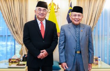 Kunjung Hormat daripada YBhg. Tan Sri Dato' Seri Utama Dr. Rais Yatim